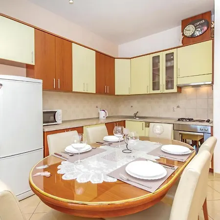 Apartment Put Pozara Ii Makarska