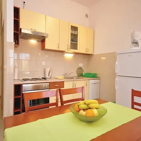 Apartment Put Pozara Ii Makarska